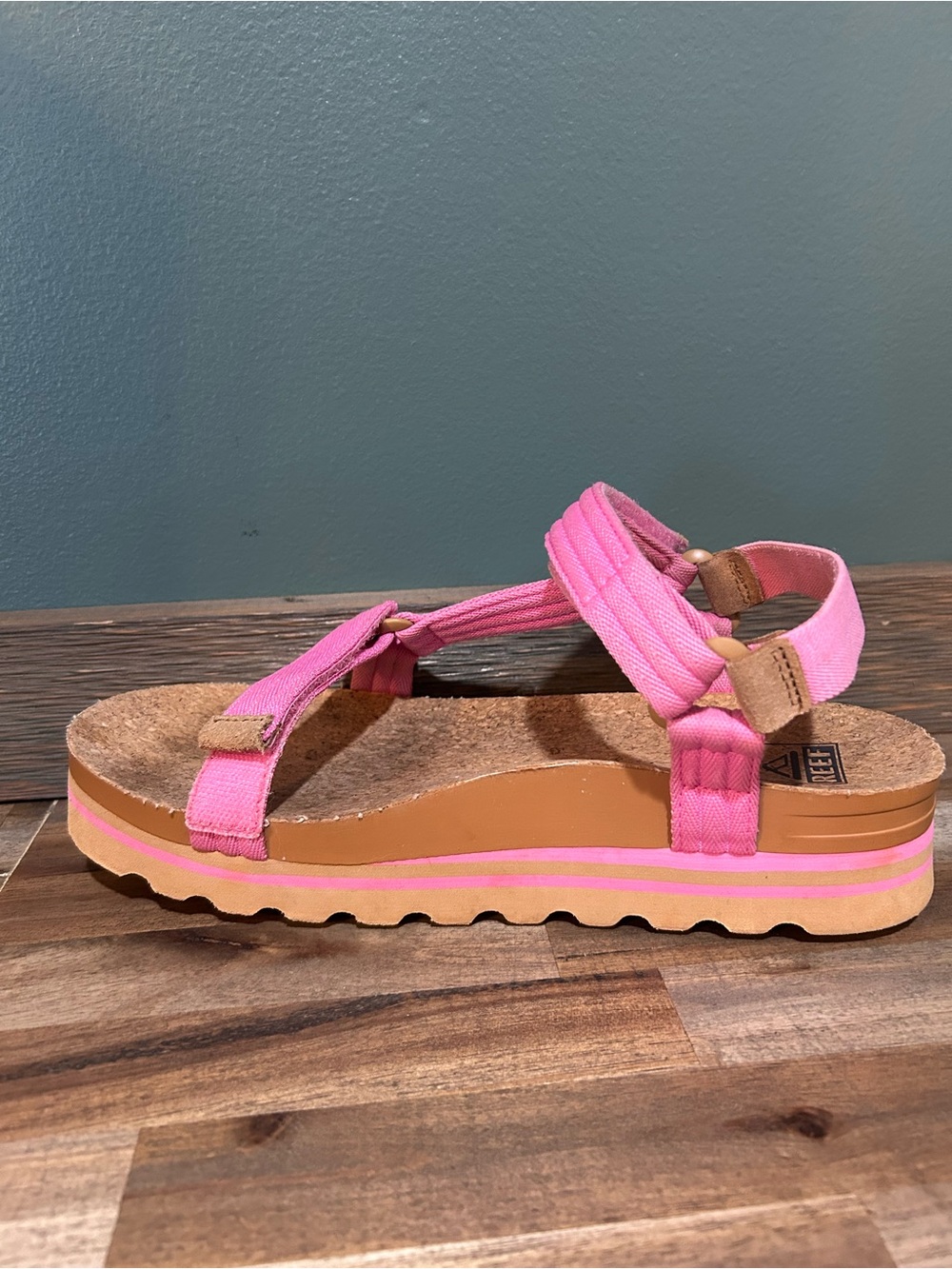 Reef Cushion Rem Hi Platform Sandals Pink Women’s Size 8 - Picture 9 of 9